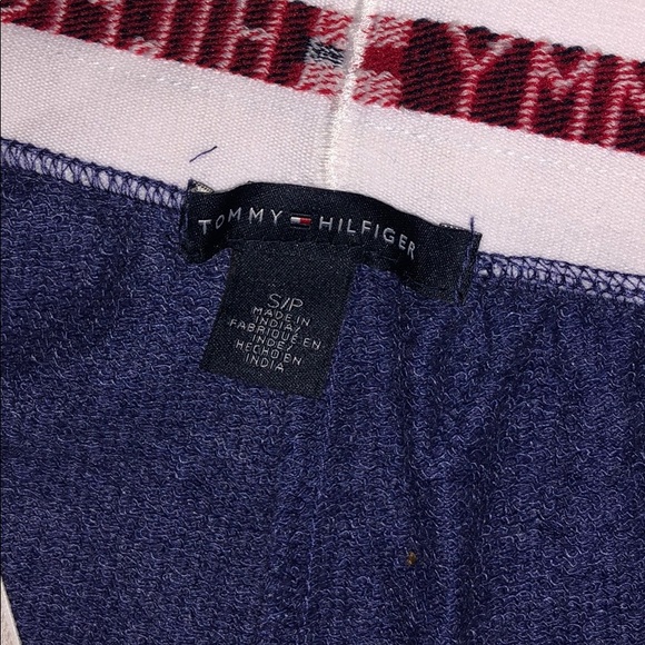 Tommy Hilfiger joggers - Picture 2 of 4